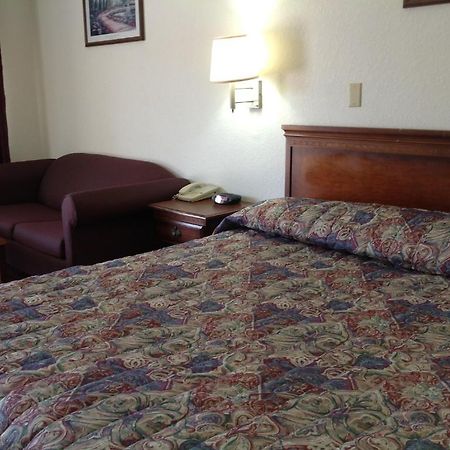 יוסטון Budget Host Hempstead Inn Brookhollow/Energy Corridor מראה חיצוני תמונה
